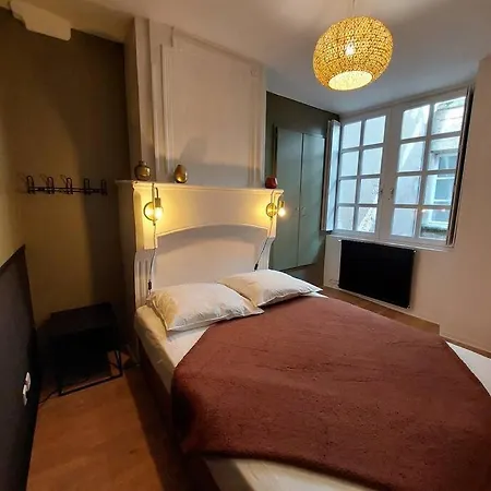 アパート L'arcade De フォントネー・ル・コント